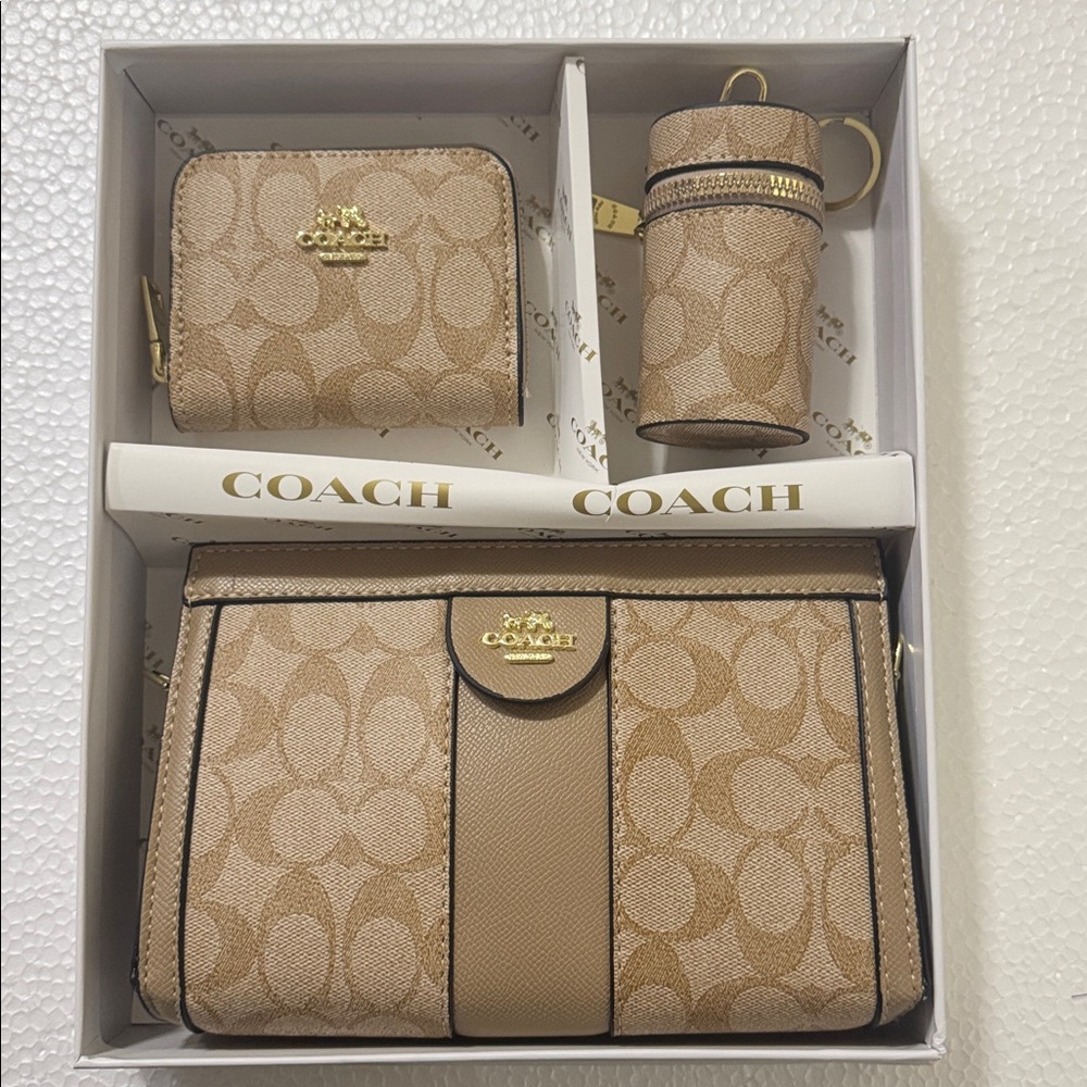 Coach Signature Tan Key & Card Holder Set